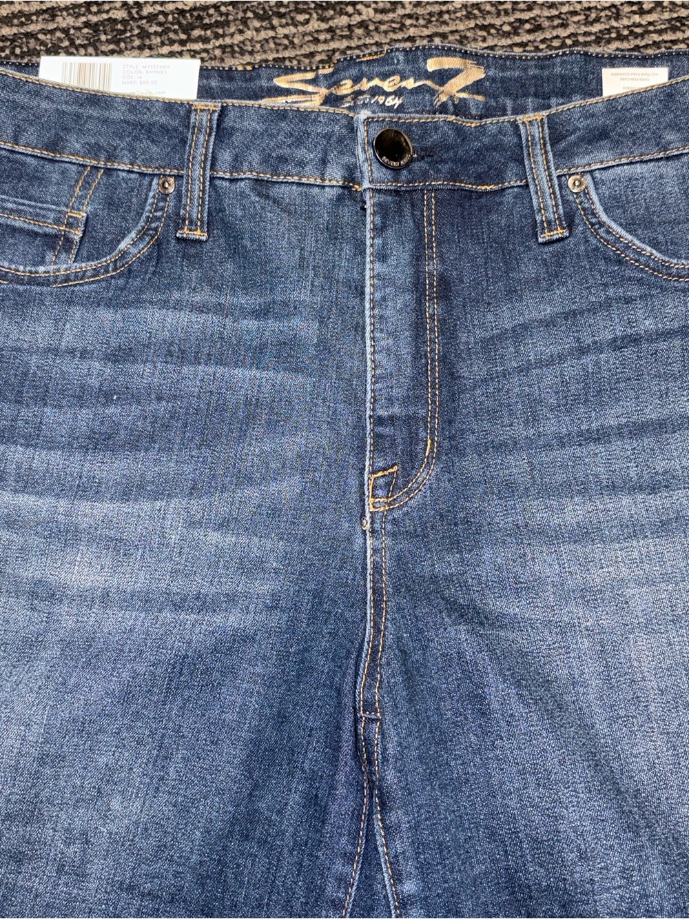 Seven7 Dark Blue Denim Weekend Shorts Comfort Stretch 5” inseam - Picture 2 of 5